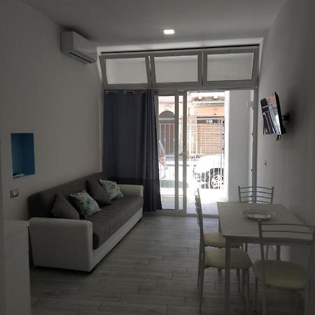 Loft Sul Mare Appartement Giardini-Naxos Buitenkant foto
