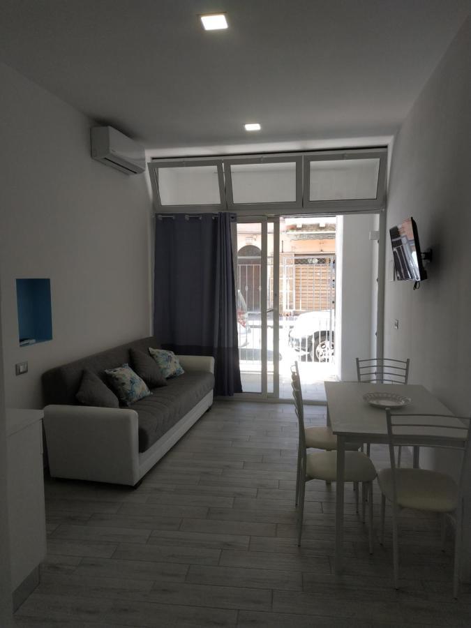 Loft Sul Mare Appartement Giardini-Naxos Buitenkant foto